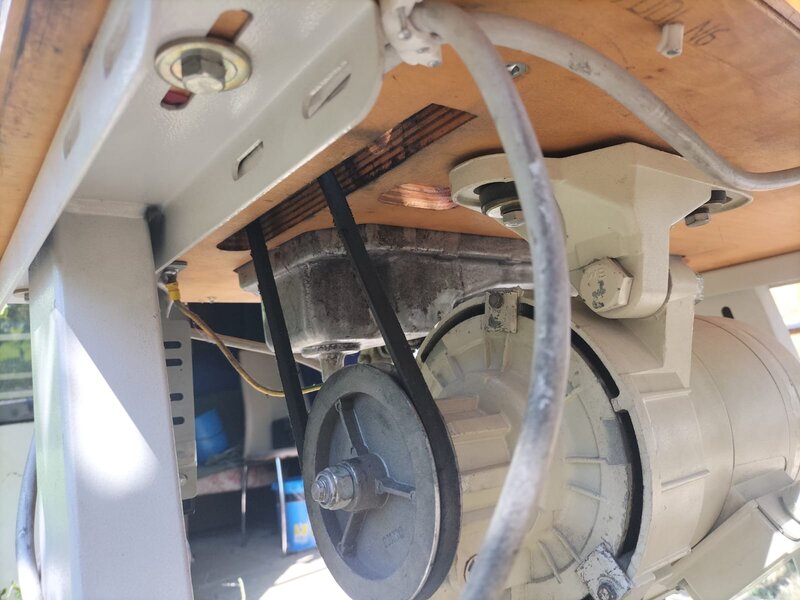 Masina de cusut industriala Juki DDL-888N, masa, motor 220V – Functionala